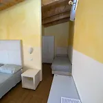 Via Mameli 5 ゲストハウス サンレモ
