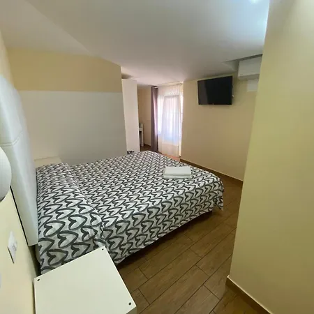 Via Mameli 5