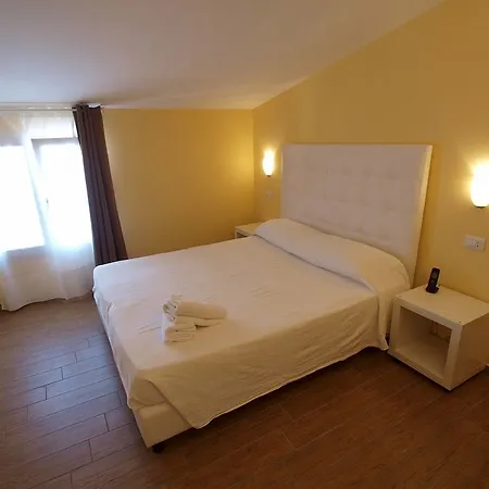 Via Mameli 5 Guest house 2*