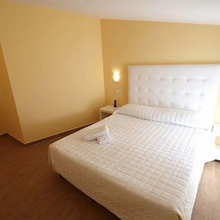 Via Mameli 5 Guest house