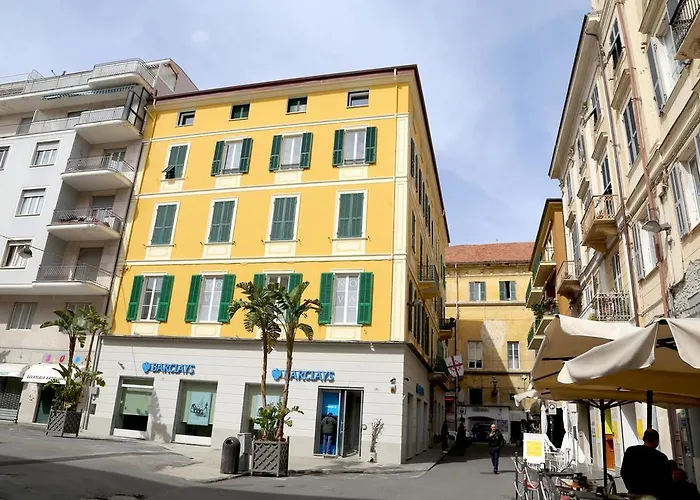 Via Mameli 5 3* San Remo