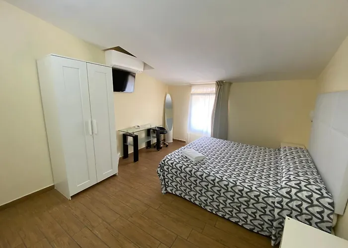 Pensión Via Mameli 5 San Remo