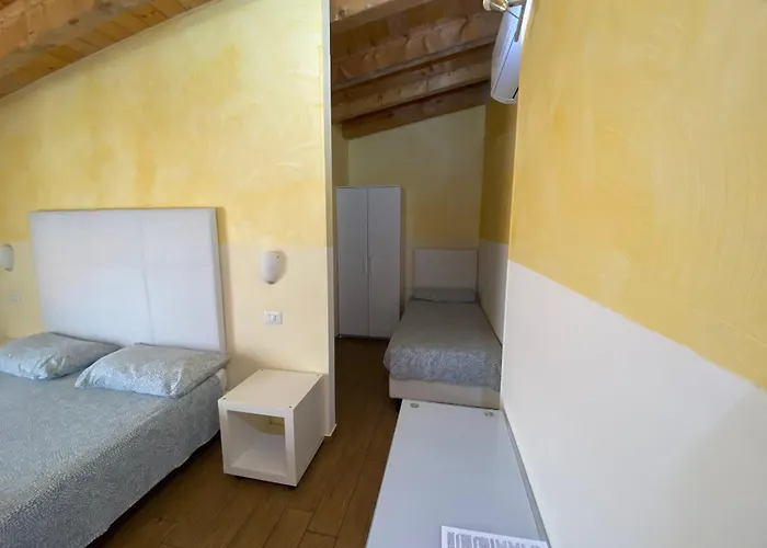 Via Mameli 5 Pensión San Remo