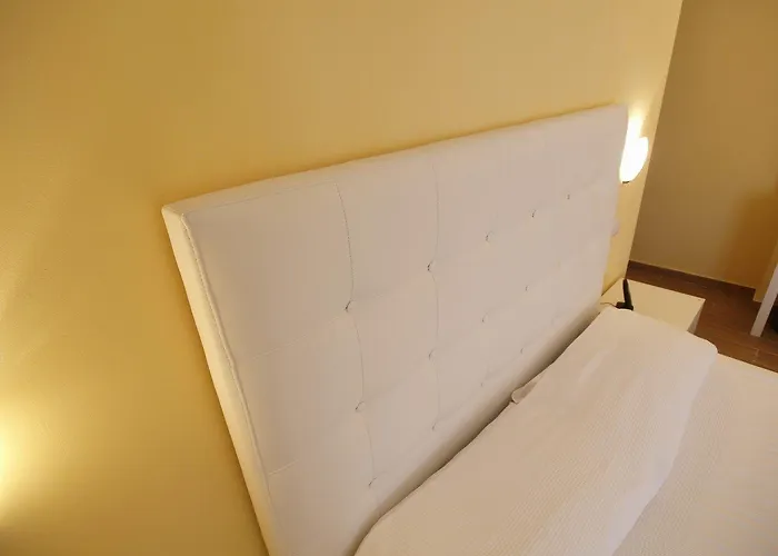 Via Mameli 5 3* San Remo