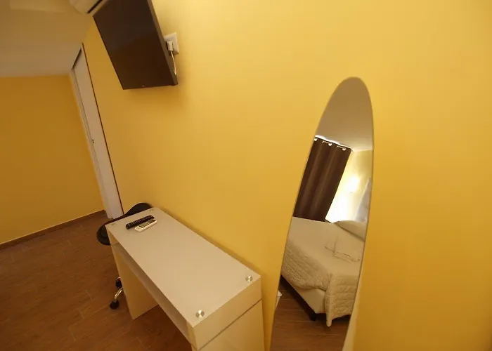 Pensión Via Mameli 5